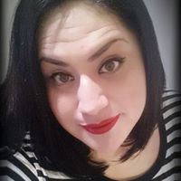 Adriana Almanza Photo 4