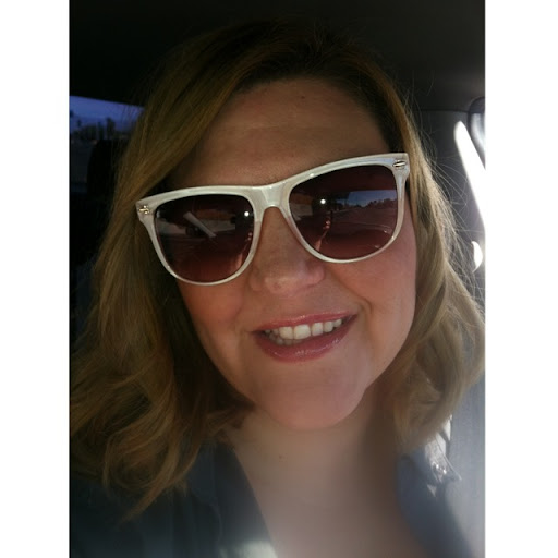 Lisa Iverson Photo 39