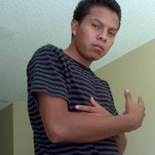 Gustavo Vasquez Photo 7
