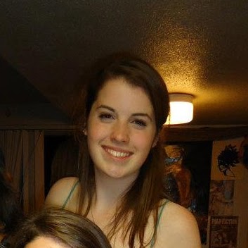 Shannon Farrell Photo 19