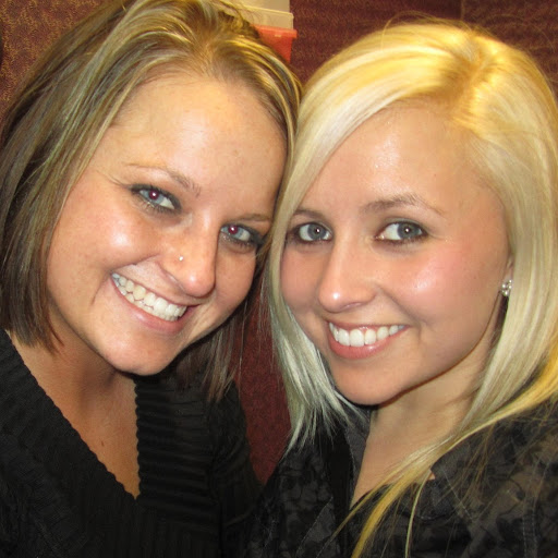 Alyson Adams Photo 25