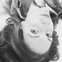 Tara Hull Photo 36