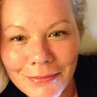 Jennifer Heinze Photo 19