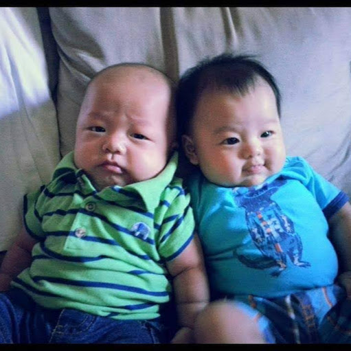 Yeeleng Vang Photo 19