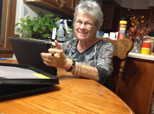 Jeanne Hill Photo 37