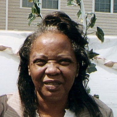Robin Brooks Photo 21