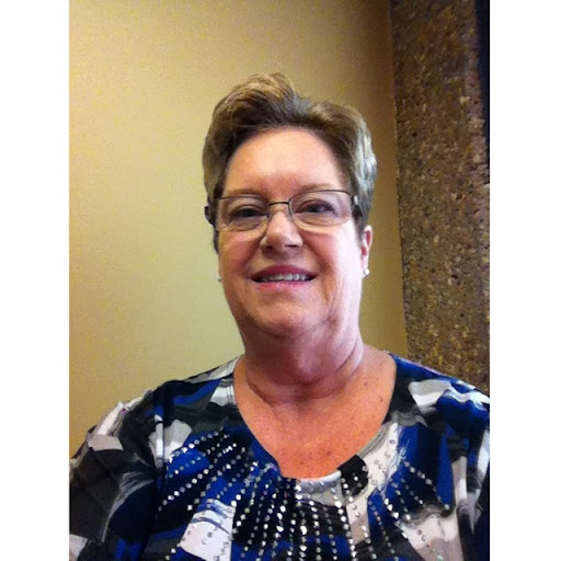 Linda Daniel Photo 37