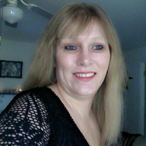 Lisa Wade Photo 38