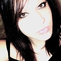 Cassandra Banks Photo 24