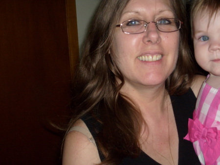 Robin Hopkins Photo 17