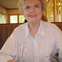 Sally Nichols Photo 17
