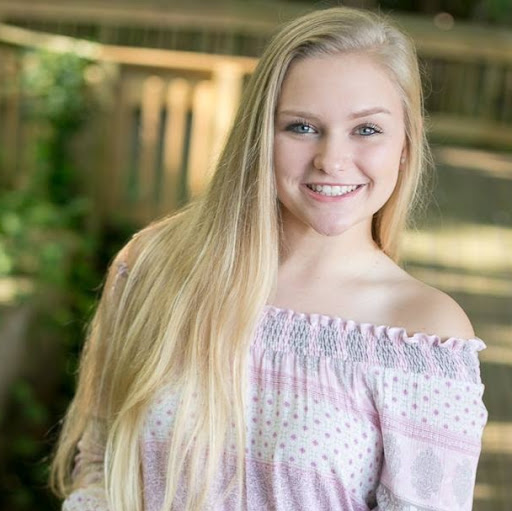 Megan Schmitz Photo 9
