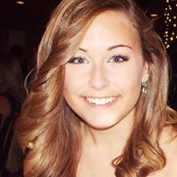 Erika Arnold Photo 30