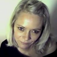 Ana Miller Photo 10