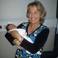 Angela Mckeever Photo 4