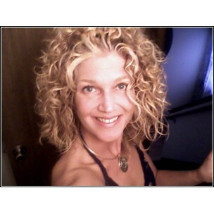 Michelle Holmes Photo 18