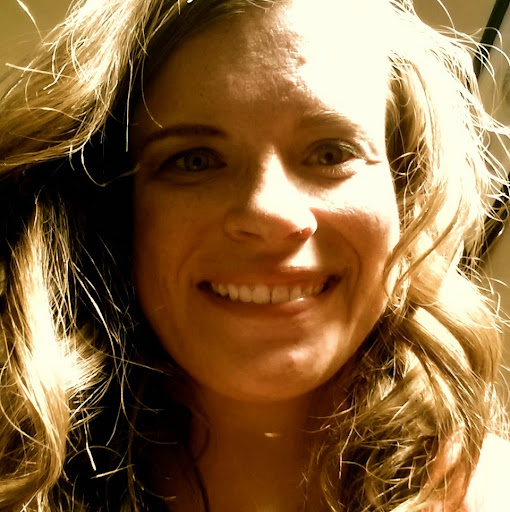 Stephanie Swift Photo 14