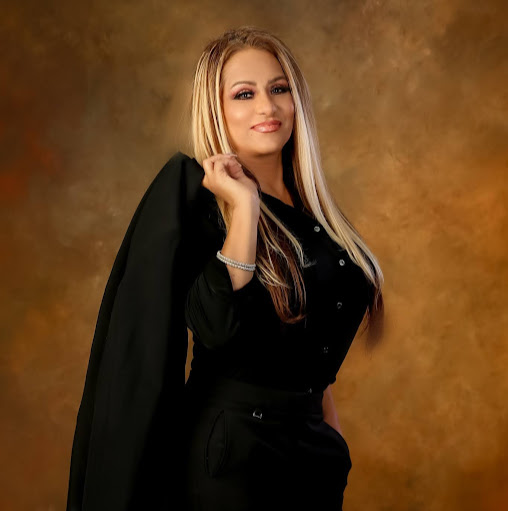Laura Diaz Photo 27