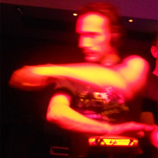 Daniel Dixon Photo 41