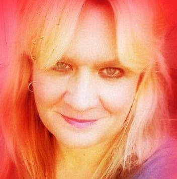 Pamela Woods Photo 25