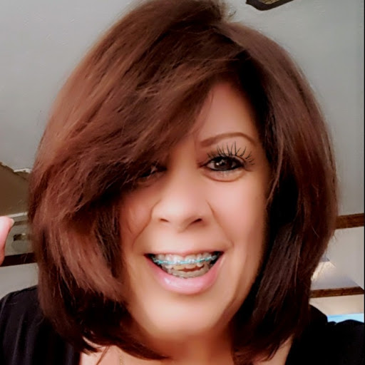 Carla Moore Photo 23