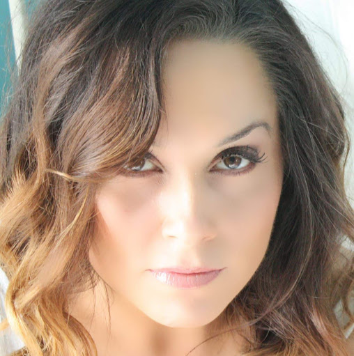 Erica Baxter Photo 10