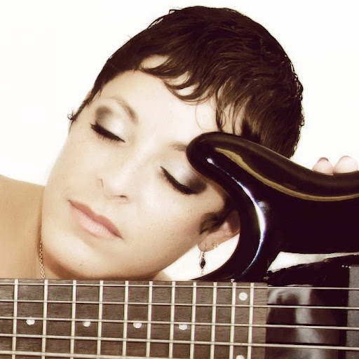 Annette Montanez Photo 3