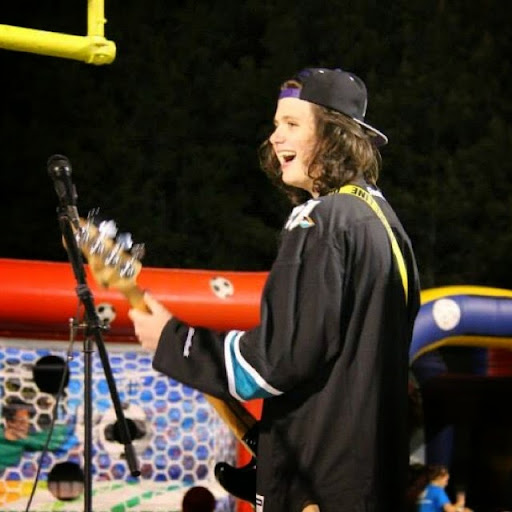 Cody Roberts Photo 4