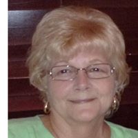 Christine Rhoades Photo 7