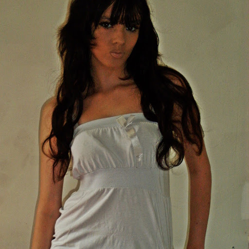 Rachael Summers Photo 16