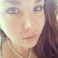 Elizabeth Lord Photo 19