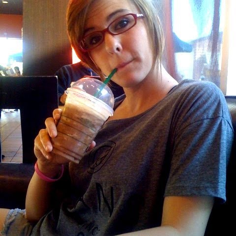 Sarah Still Photo 31