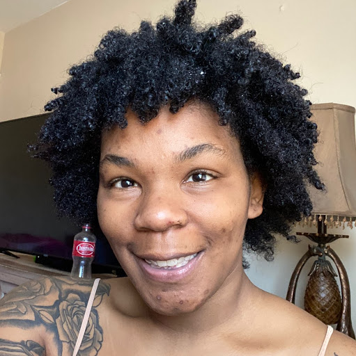 Nadia Robinson Photo 34