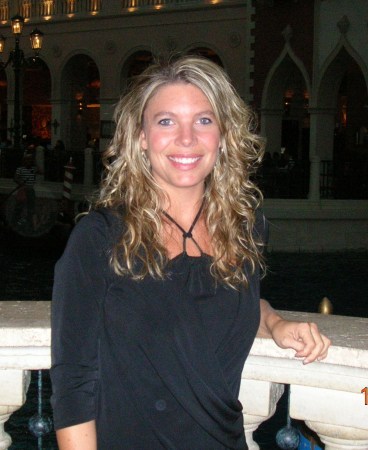 Jennifer Lentz Photo 7