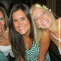 Jennifer Rieger Photo 14