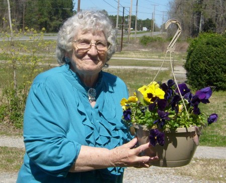Irene Bell Photo 9