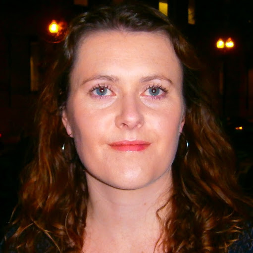 Suzanne Ryan Photo 30