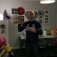 Paul Hendry Photo 24