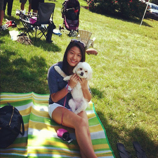 Angela Yoo Photo 6