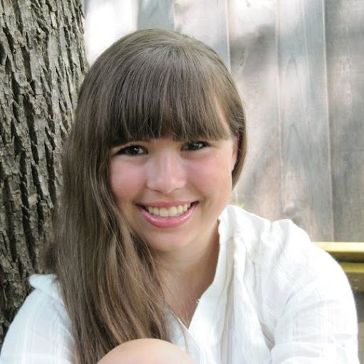 Taylor Hawes Photo 27