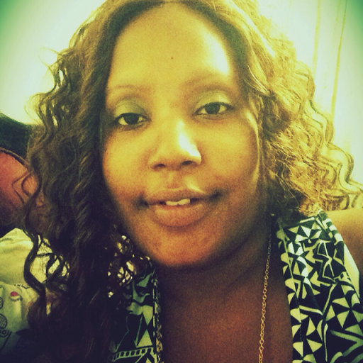 Candace Nichols Photo 30