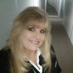 Colleen Morgan Photo 21