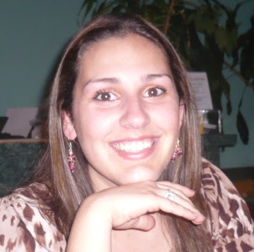 Diana Lyons Photo 40