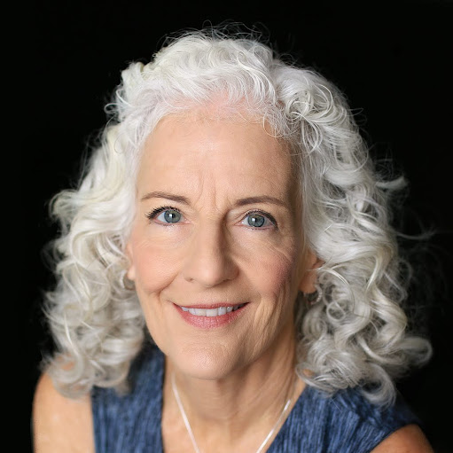 Janet Cunningham Photo 25