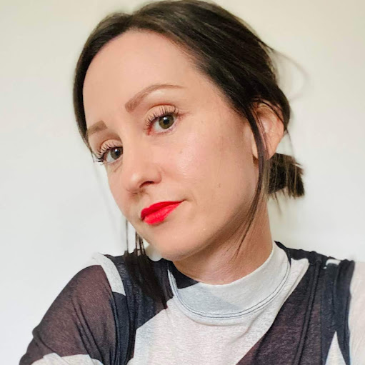 Sara Phillips Photo 30