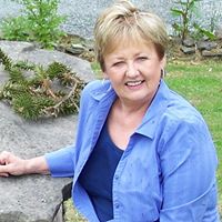 Jackie Devine Photo 7