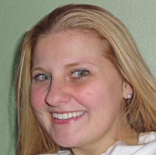 Jennifer Cummings Photo 47