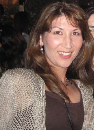 Jennifer Hahn Photo 27
