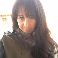 Karen Pratt Photo 23