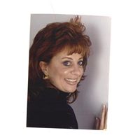 Renee Crow Photo 27